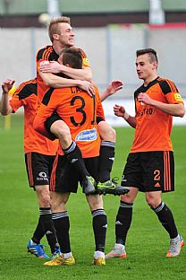 Milo Lan, Martin Nagy a Dominik Kruliak po treom gle |  autor: Rudolf Makurica