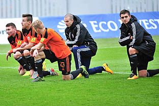 akovaka po zpase: Tom Gert, Dominik Kruliak, Martin Nagy, Adam Kuera a Michal Fako |  autor: Rudolf Makurica