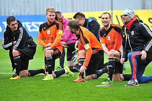 akovaka po zpase: Michal Fako, Luk Luptk, Darko Tofiloski, ubo Hajdch, Tom ubek, tefan Zok a Jn Bre |  autor: Rudolf Makurica