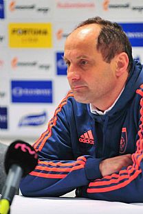 Ruombersk trner Ladislav Pecko na tlaovej konferencii po zpase |  autor: Rudolf Makurica