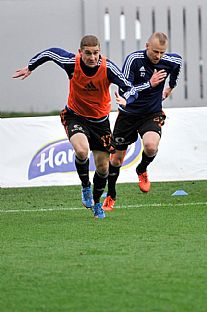 Peter Maslo a Marek Sapara pred zpasom |  autor: Rudolf Makurica