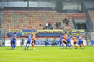 Sektor host |  autor: Rudolf Makurica