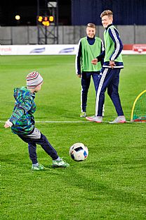 S��a� cez prest�vku  |  autor: Rudolf Ma�kurica