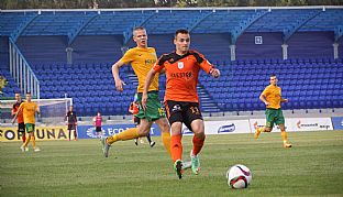 Andrej Lovs pred Denisom Vavrom. |  autor: J. Malik