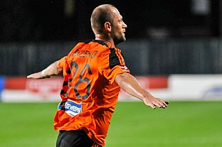 Martin Jakubko oslavuje svoj gl na 2:0. |  autor: Rudolf Makurica