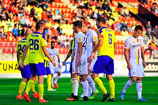 Hri oboch tmov v estnstke Dunajskej Stredy. |  autor: Rudolf Makurica