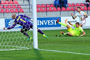 Erik Daniel v anc ma brnu Miloa Voleka. |  autor: Rudolf Makurica