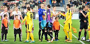 Kristin Kolk, Peter Maslo, Jn Maslo, Tom Ka, Mat Mack, Mat Hruka, Dominik Kruliak, Adi Mehremi a Petr Pavlk. |  autor: Rudolf Makurica