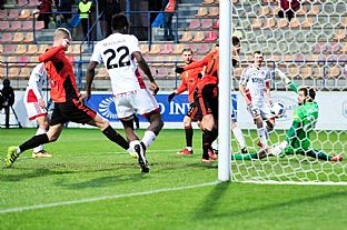 Martin Chrien otv�ra sk�re stretnutia. |  autor: Rudolf Ma�kurica