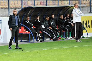 Ruombersk trner Norbert Hrnr a preovsk trner Stanislav Varga, v pozad lavika Tatrana Preov. |  autor: Rudolf Makurica