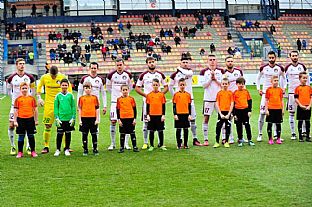 Futbalisti Podbrezovej pred zpasom. |  autor: Rudolf Makurica