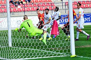 Adam Jakubech, Dominik Kruliak, Boris Godl, Robert Ndip Tambe, Jn Maslo a Martin Tth. |  autor: Rudolf Makurica