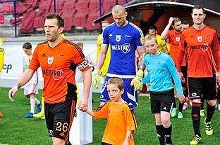 Tom ubek, Mat Mack a Jn Maslo v pozad s Petrom Maslom. |  autor: Rudolf Makurica