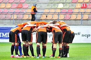 Hri Ruomberka pred zpasom. |  autor: Rudolf Makurica