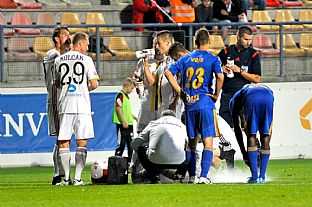 Oetrovanie hra |  autor: Rudolf Makurica