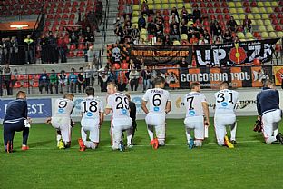 akovaka po zpase - Jozef Menich, Jakub Mare, Jakub Kudlika, Kristin Kolk, Michal Fako, Peter Gal Andrezly, Milo Lan a Martin Chrien |  autor: Rudolf Makurica