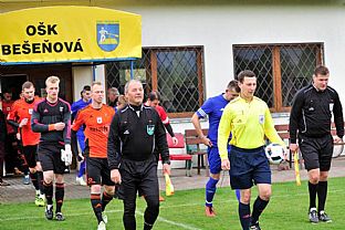 Nstup hrov |  autor: Rudolf Makurica