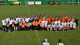 Spolon foto oboch tmov. |  autor: Tom Lubelec