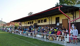 Divci na zpase. |  autor: Tom Lubelec