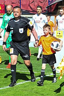 Nstup na zpas |  autor: Rudolf Makurica