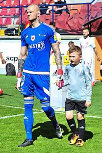 Mat Mack |  autor: Rudolf Makurica