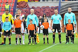 Pred z�pasom |  autor: Rudolf Ma�kurica