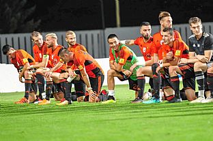 akovaka po zpase - Kristi Qose, Jn Maslo, Peter Gal Andrezly, Dominik Kunca, Matej urma, Tihomir Kostadinov, Yani Urdinov, Ismar Tandir, Rastislav Kruliak a Jan tvrteka. |  autor: Rudolf Makurica