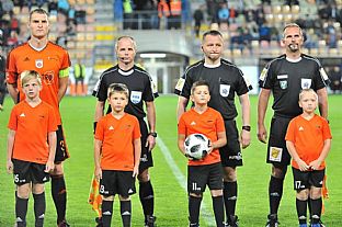 Jn Maslo a rozhodcovia |  autor: Rudolf Makurica