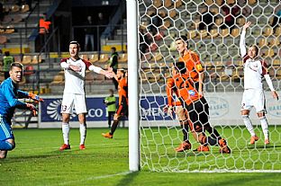 Peter Gal Andrezly, Tihomir Kostadinov a Kristi Qose. |  autor: Rudolf Makurica