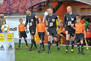 Nstup na zpas |  autor: Rudolf Makurica