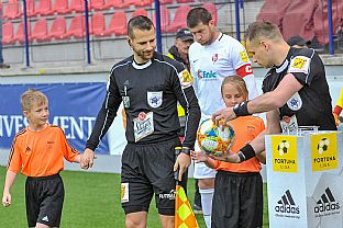 Nstup na zpas |  autor: Rudolf Makurica