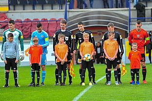 Michal ulla, Andra porar, rozhodcovsk trojica a Dominik Kruliak. |  autor: Rudolf Makurica