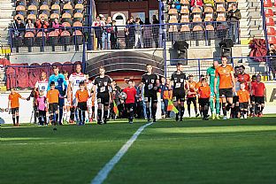 N�stup na z�pas |  autor: Rudolf Ma�kurica