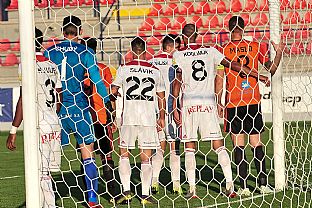 Pred s�perovou br�nou |  autor: Rudolf Ma�kurica