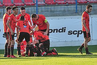 Martin Reg�li, Tihomir Kostadinov, Matej �urma, Alexander Moj�i�, Luk� Kojnok, Tom� Bob�ek a J�n Maslo po g�le. |  autor: Rudolf Ma�kurica