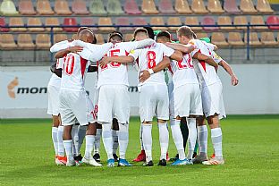 KF iClinic Sere pred zpasom |  autor: Rudolf Makurica