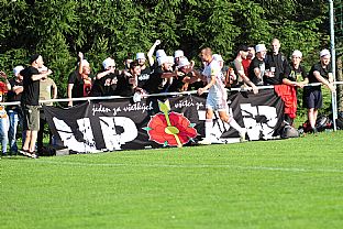 Ondej Novotn a fanklub Concordia 1906 po gle. |  autor: Rudolf Makurica