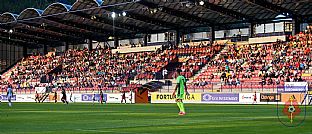 Vchodn tribna |  autor: Rudolf Makurica