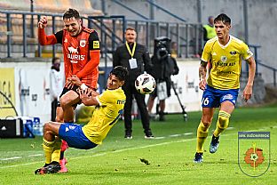 Dalibor Tak, Alejandro Mendez a Mat Begala. |  autor: Rudolf Makurica