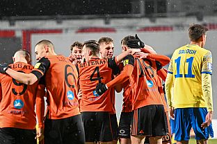 Martin Reg�li, Filip Lich�, Matej Madle��k, Oliver Luter�n, M�rio Mrva, Martin Bo�a a Norbert S�ndor Balogh. |  autor: Rudolf Ma�kurica