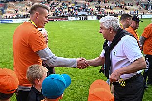 Odovzd�vanie medail� |  autor: Rudolf Ma�kurica