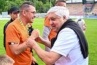 Odovzd�vanie medail� |  autor: Rudolf Ma�kurica