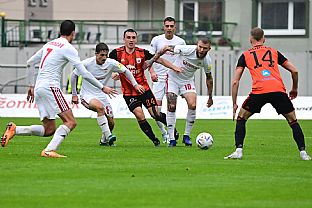 Jakub Uhrin�a�, D�vid Richt�rech, Marek Zsigmund, Michal Fa�ko, Branislav �upt�k a Tom� Bob�ek. |  autor: Rudolf Ma�kurica