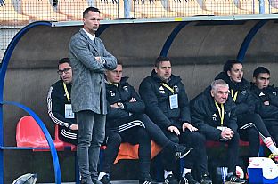 Peter Struh�r a dom�ca lavi�ka |  autor: Rudolf Ma�kurica