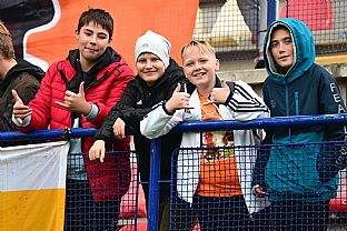 Fan��ikovia po z�pase |  autor: Rudolf Ma�kurica