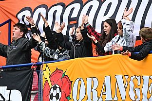 Fan��ikovia po z�pase |  autor: Rudolf Ma�kurica