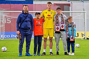 Dominik apaj a saiaci |  autor: Rudolf Makurica