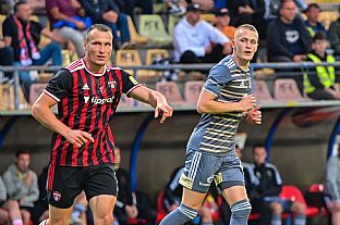 Luk tetina a Tom Bobek |  autor: Rudolf Makurica