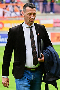 Peter Struh�r |  autor: Rudolf Ma�kurica