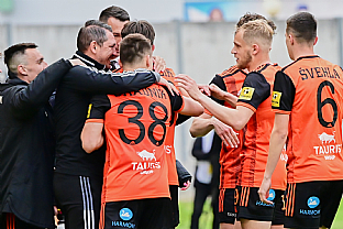 Marek Zsigmund, Peter Tomko, Peter Struh�r, Samuel �ef��k, Viktor �radn�k, Luk� Fabi� a Kevin �vehla. |  autor: Rudolf Ma�kurica